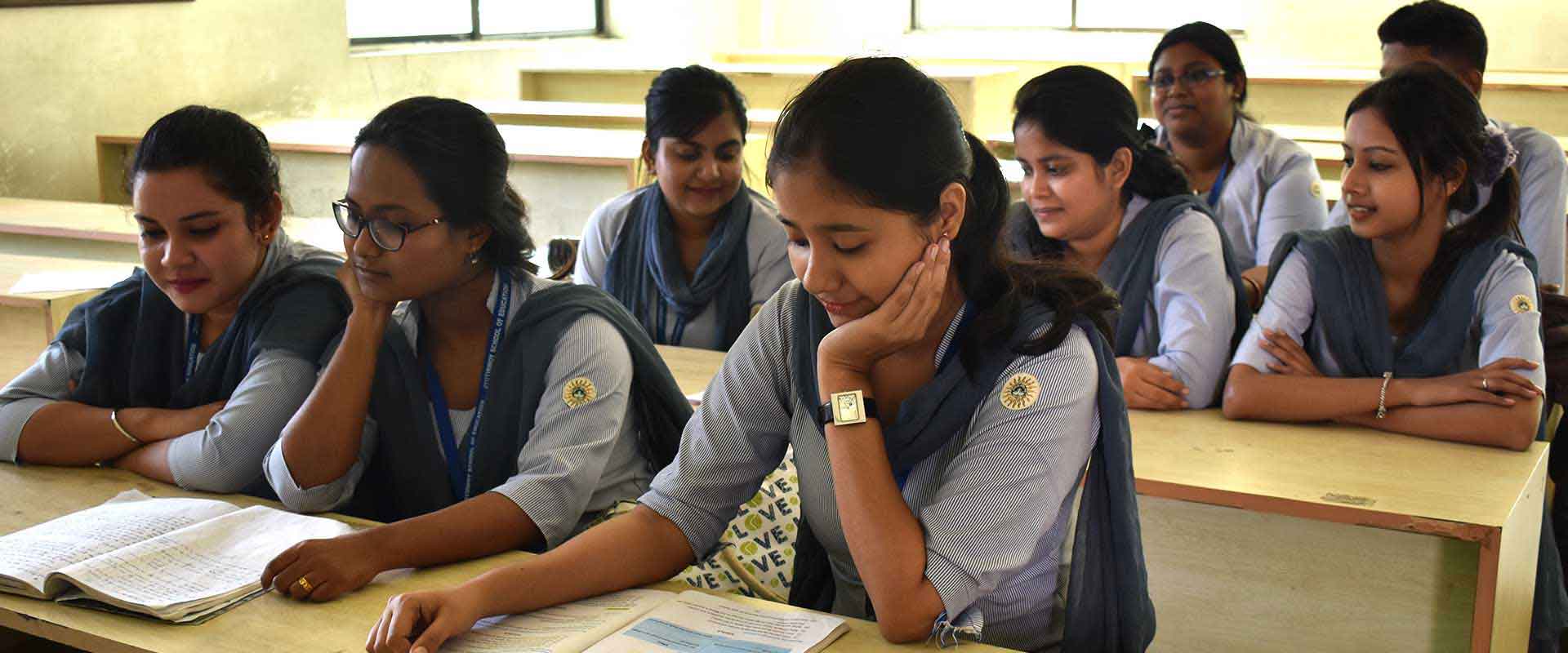 SHRI BADRINATH MAHILA MAHAVIDYALAYA MEDANIPUR SIKANDARPUR KARANDA GHAZIPUR