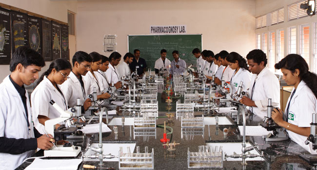 CHANDESHAKAR JI PURVA PRADHANMANTRI SMARAK PHARMACY COLLEGE,RAMPUR,KANWA,SEVARI, GHAZIPUR (U.P.) 